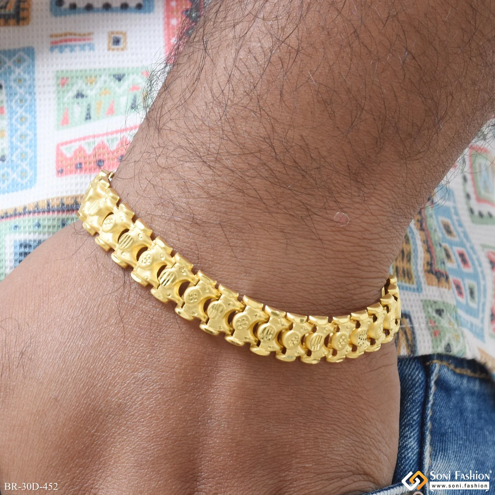 1 Gram Gold Plated Delicate Design Bahubali Bracelet for Men - Style D452