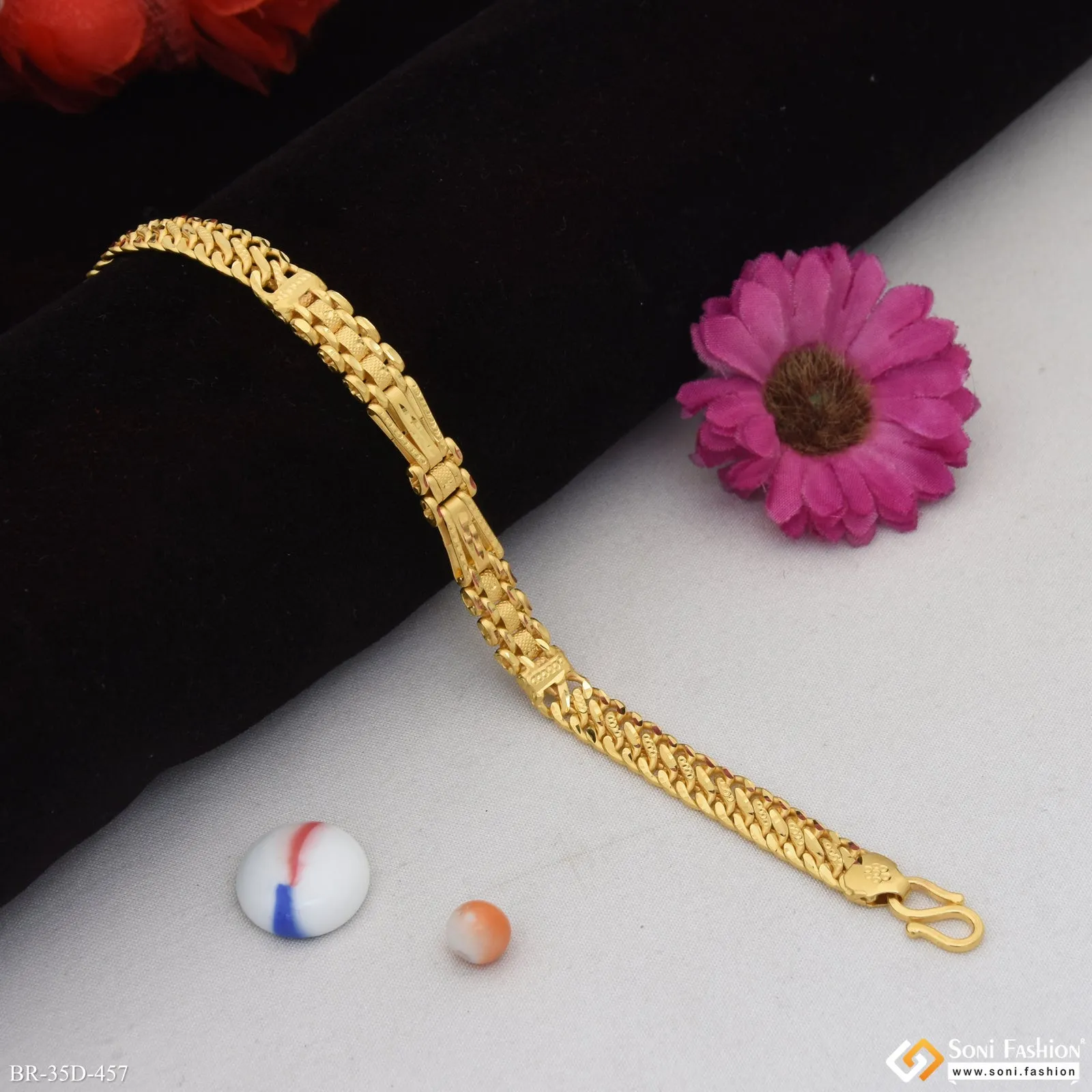 1 Gram Gold Plated Fashionable Design Bracelet for Men - Style D457