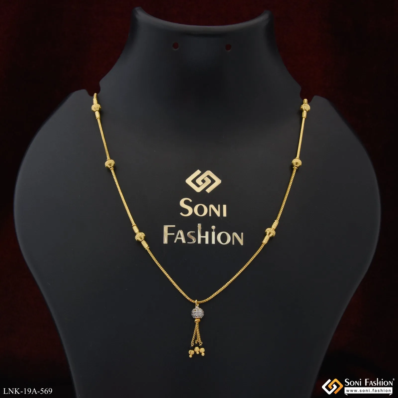 1 Gram Gold Plated Glamorous Design Necklace for Ladies - Style A569