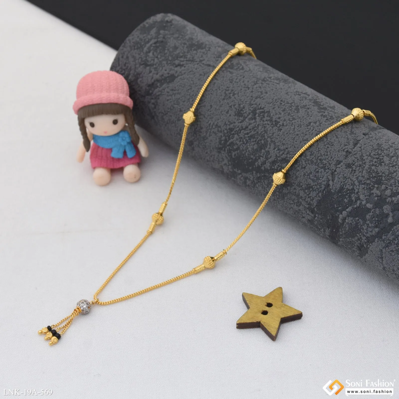 1 Gram Gold Plated Glamorous Design Necklace for Ladies - Style A569