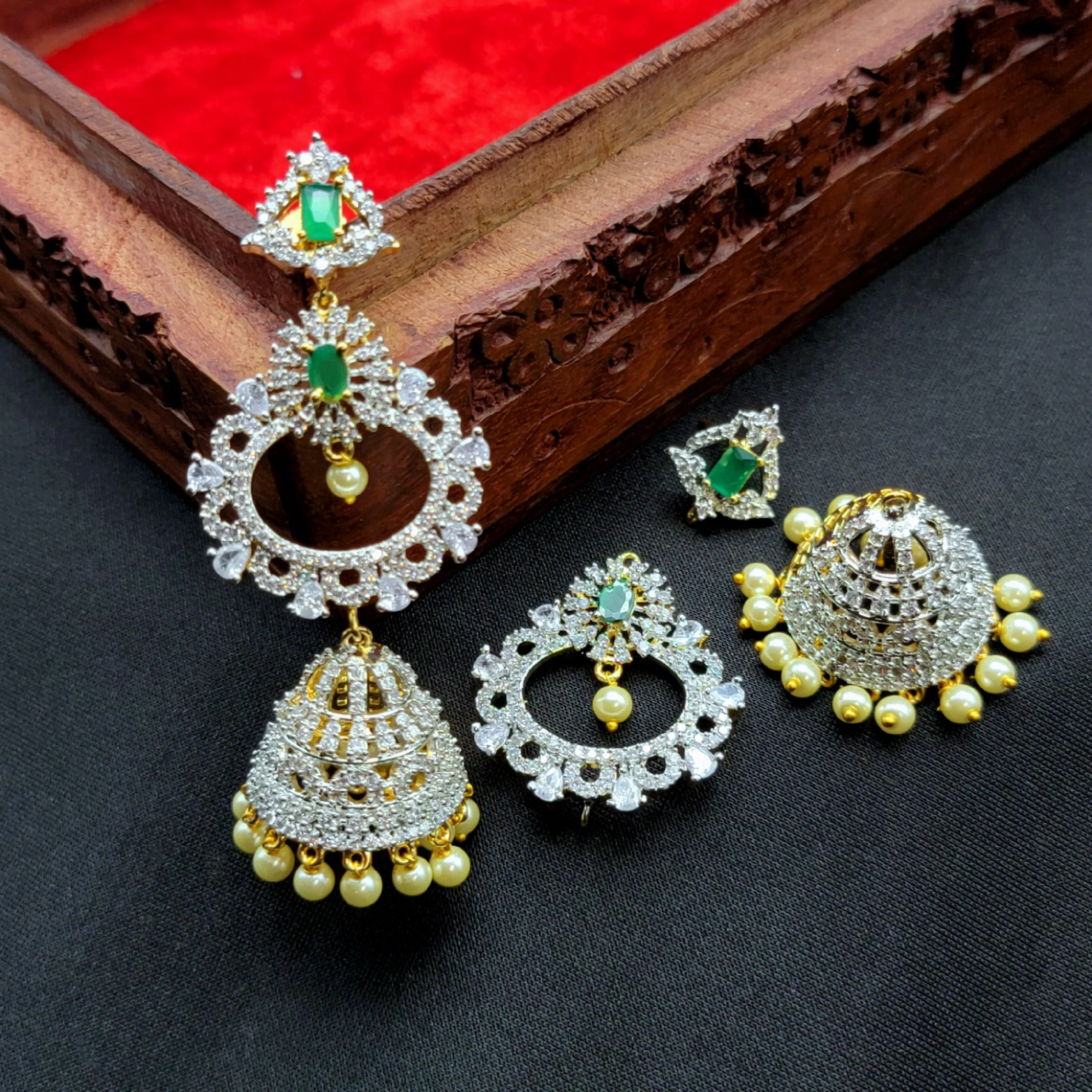 4-in-one Changeable Green & White AD Zircon Jhumka Earring
