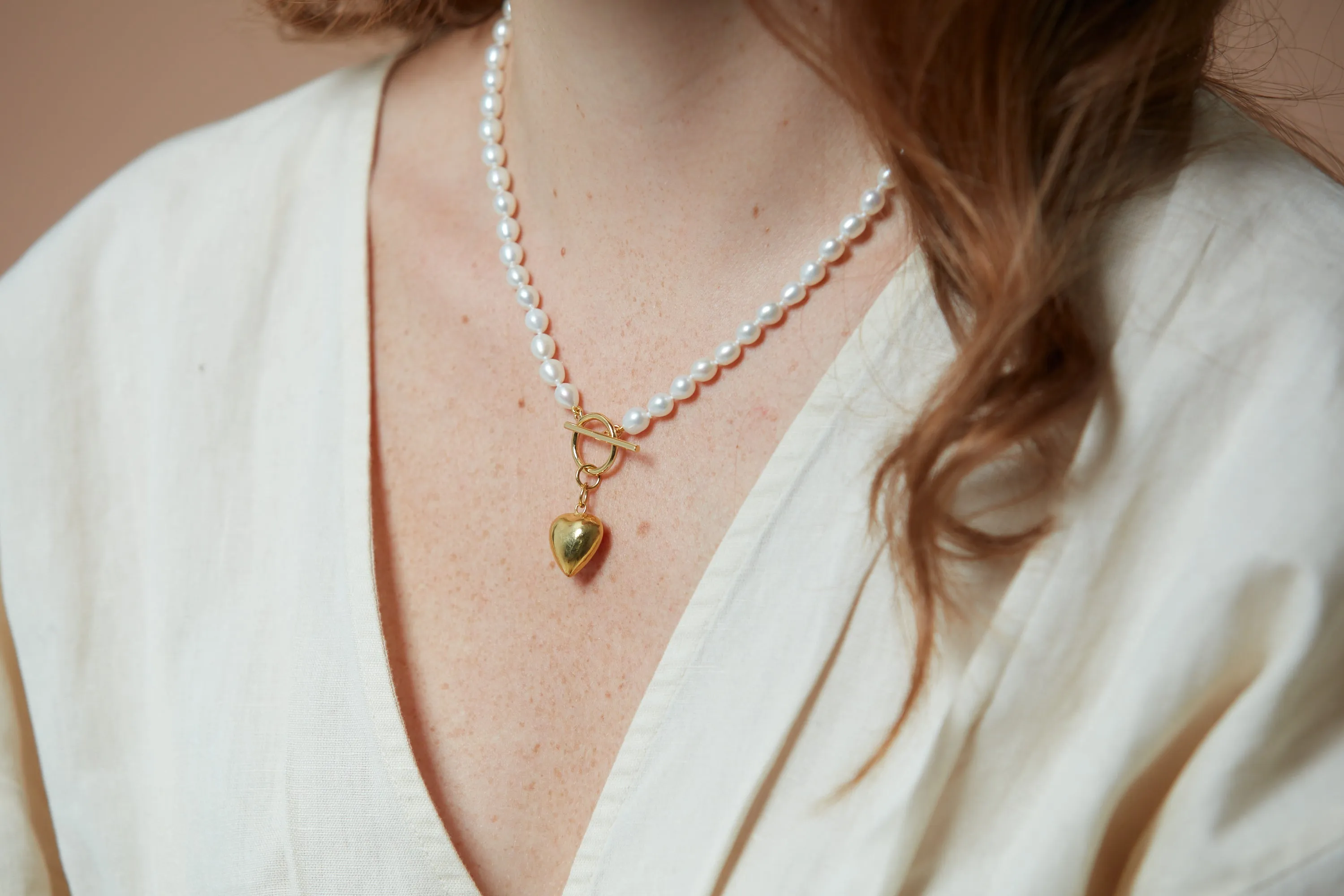 Amare oval cultured freshwater pearl necklace with gold vermeil heart