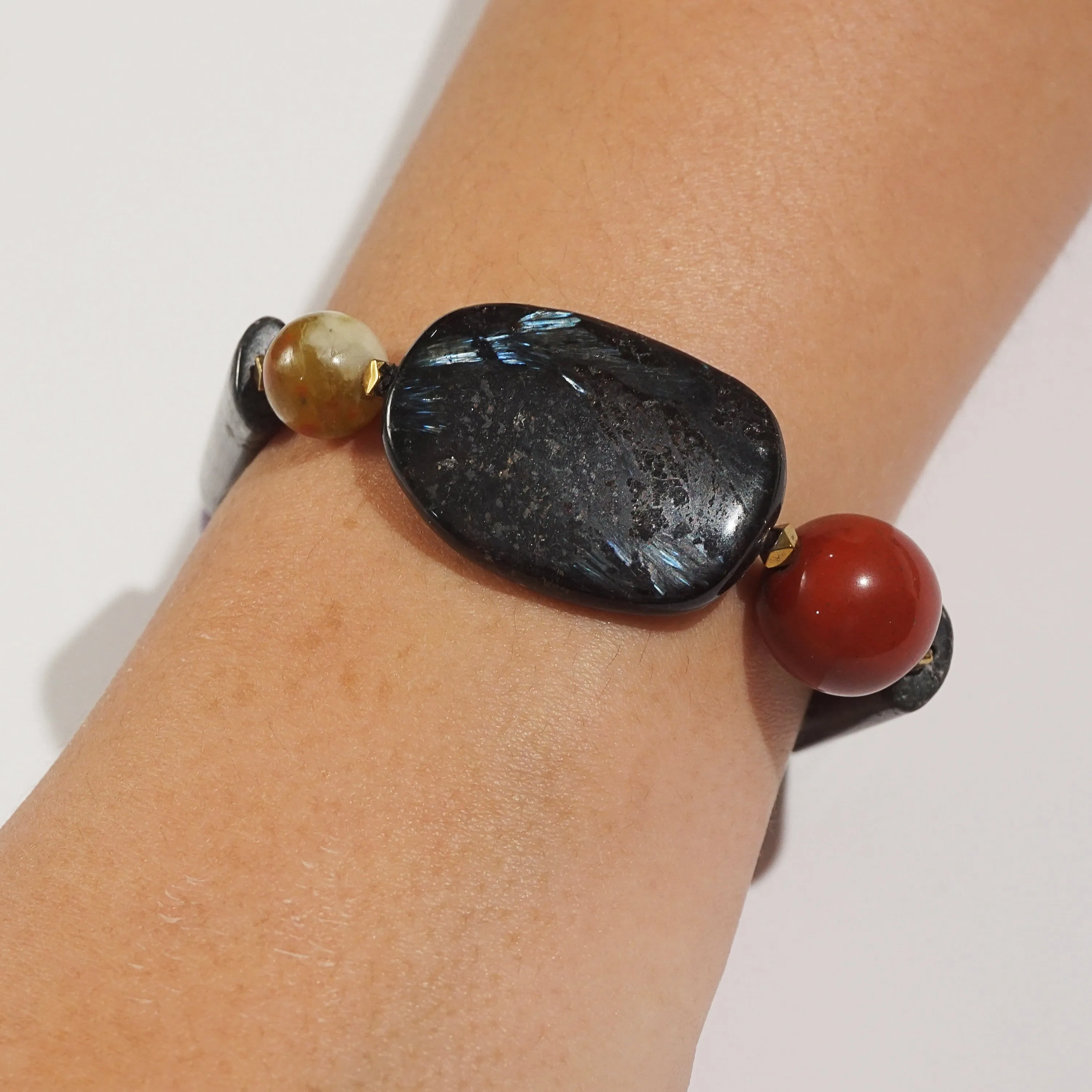 Astrophyllite and Mixed Gemstones