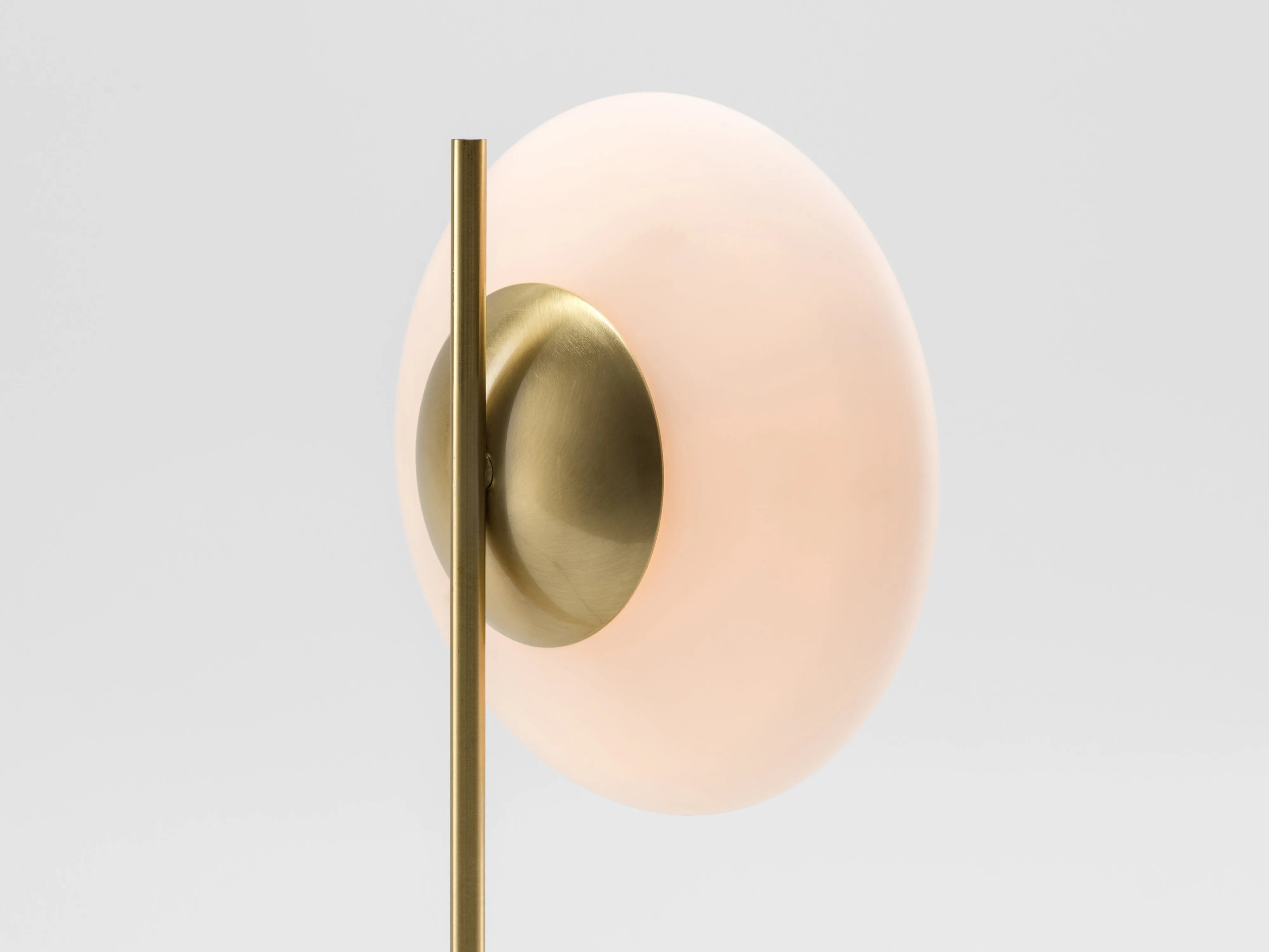 Brass ellipse table lamp