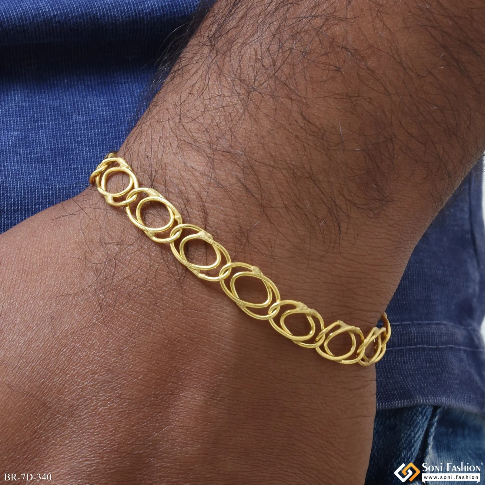 Fashionable Design Gold Plated Oval Link Bracelet for Men - Style D340