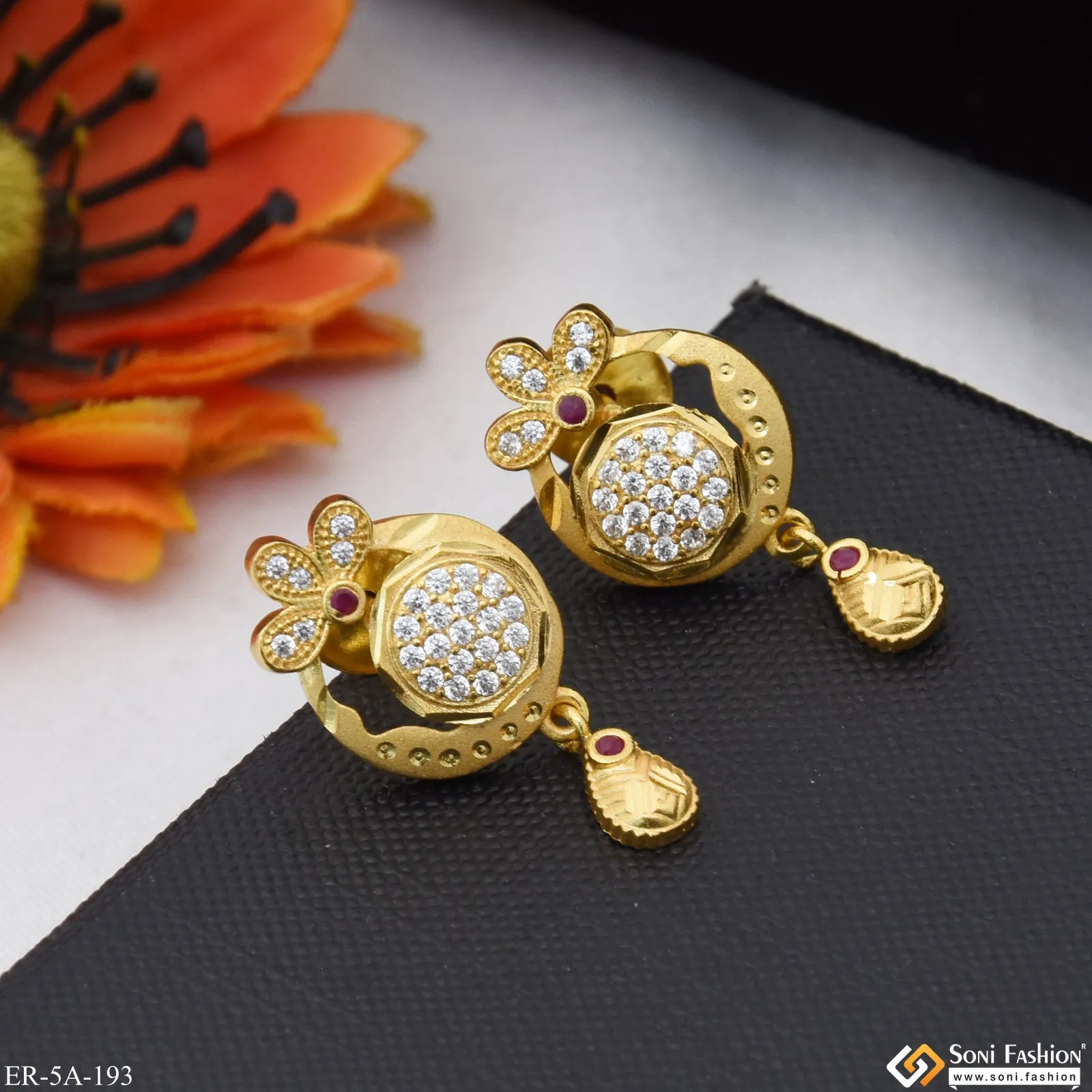 Finely Detailed Gold Plated Earrings for Ladies - Style A193