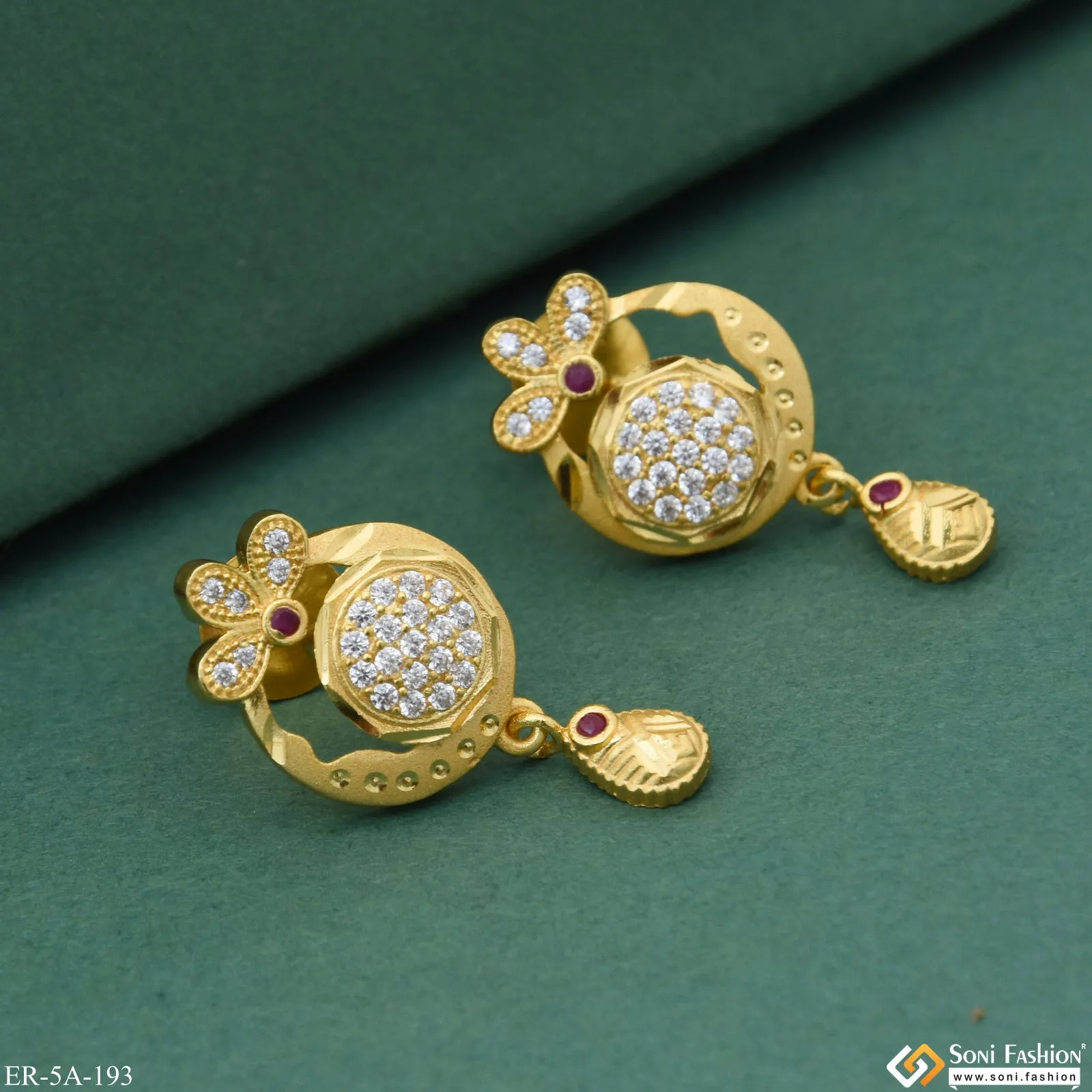Finely Detailed Gold Plated Earrings for Ladies - Style A193