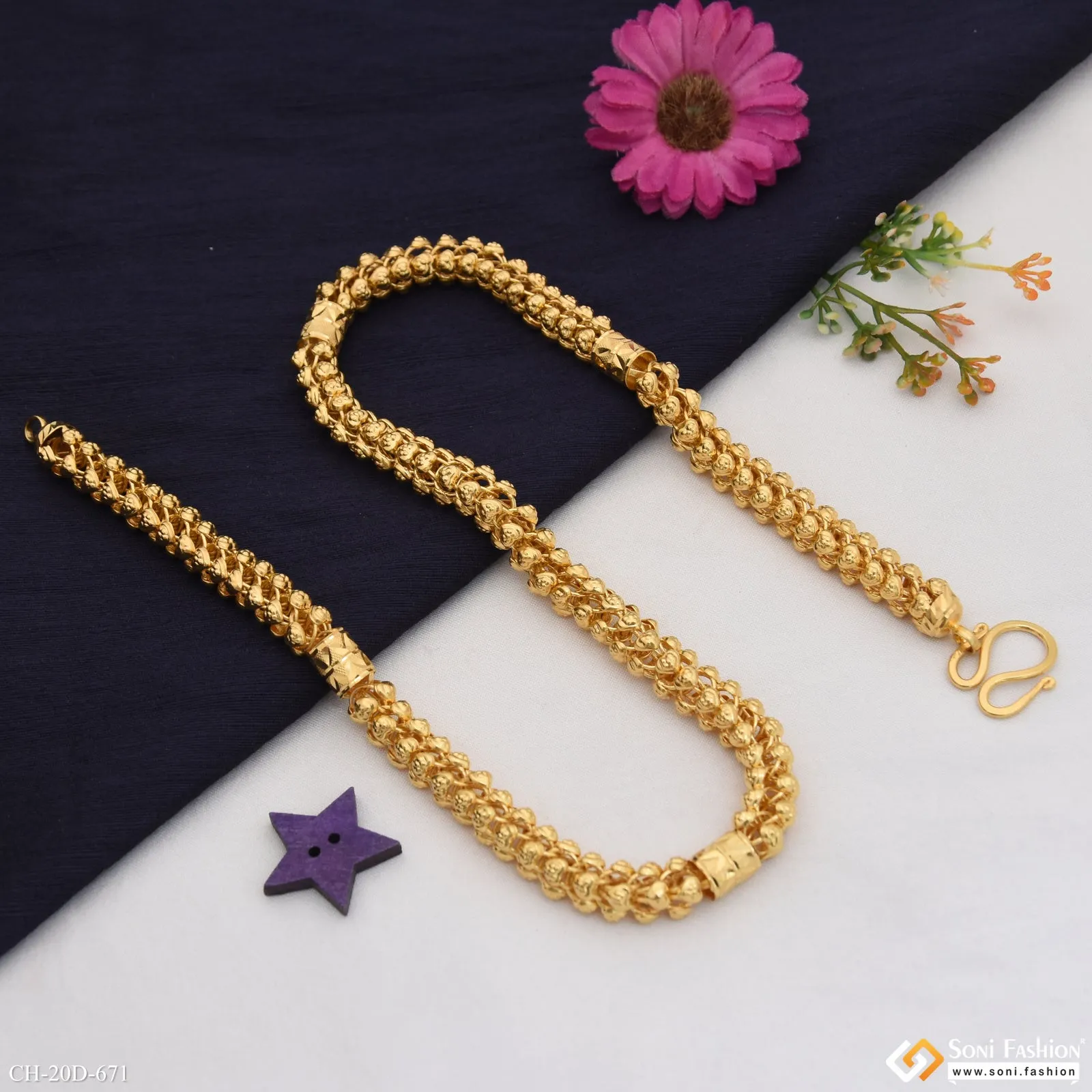Glittering Design Gold Plated Rajwadi Chain for Men - Style D671