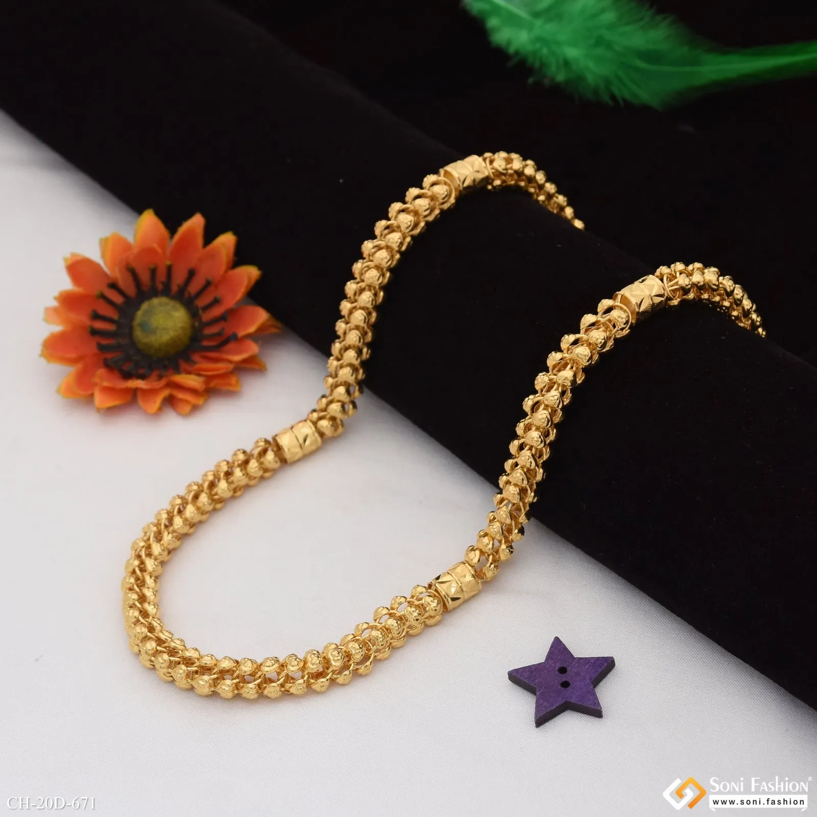 Glittering Design Gold Plated Rajwadi Chain for Men - Style D671