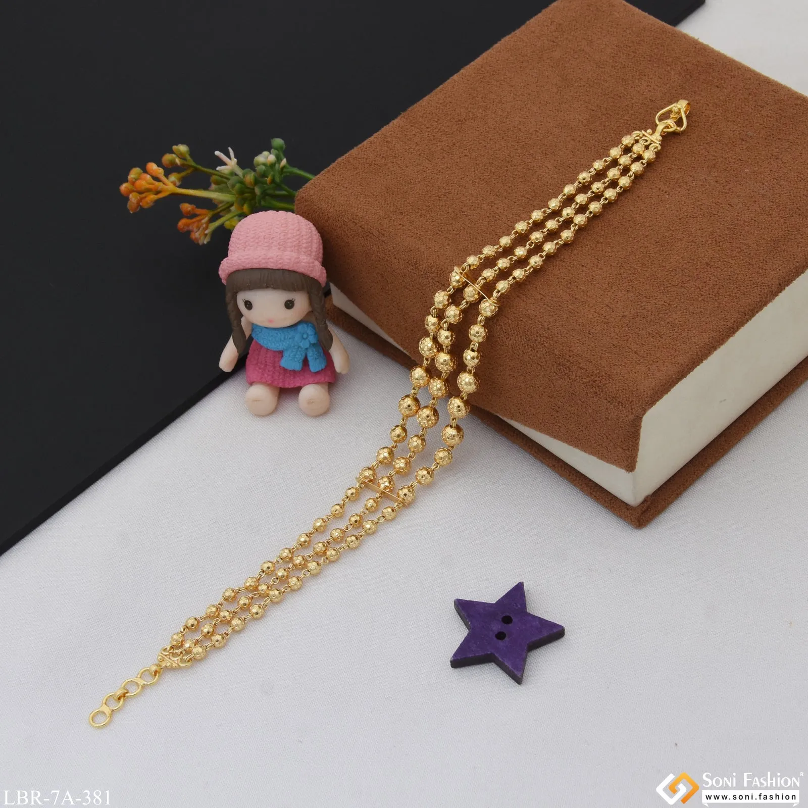 Graceful Design Gold Plated Brass Beaded Bracelet for Ladies - Style A381
