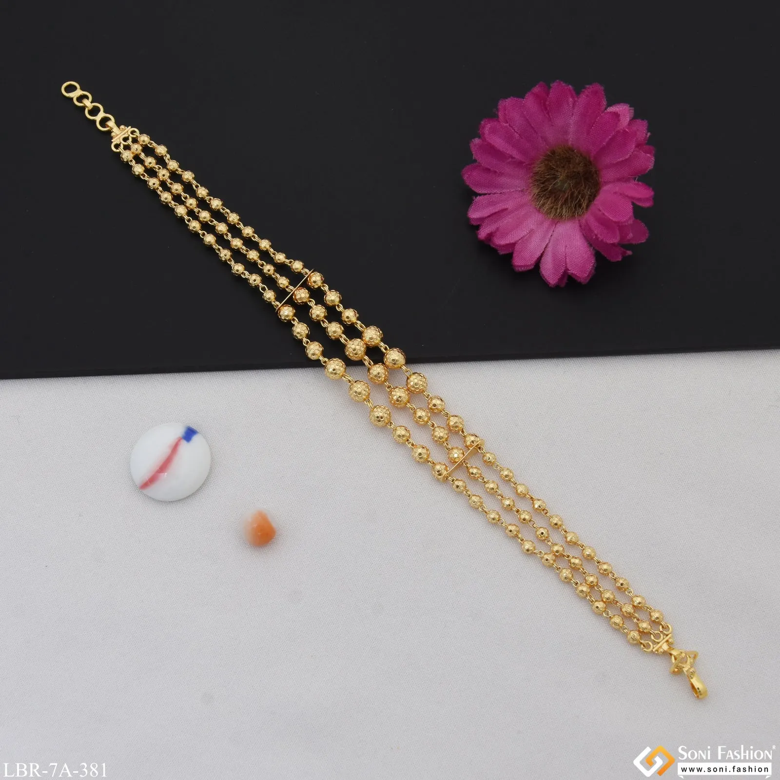 Graceful Design Gold Plated Brass Beaded Bracelet for Ladies - Style A381