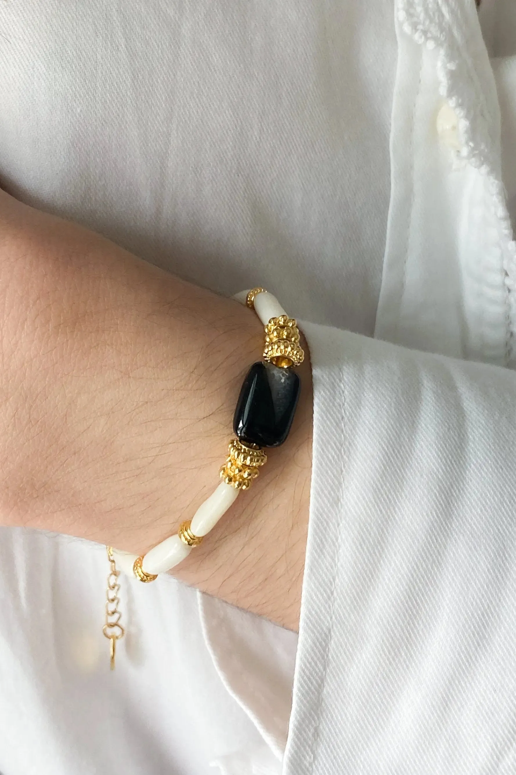 HANA: Onyx & Coral Bracelet