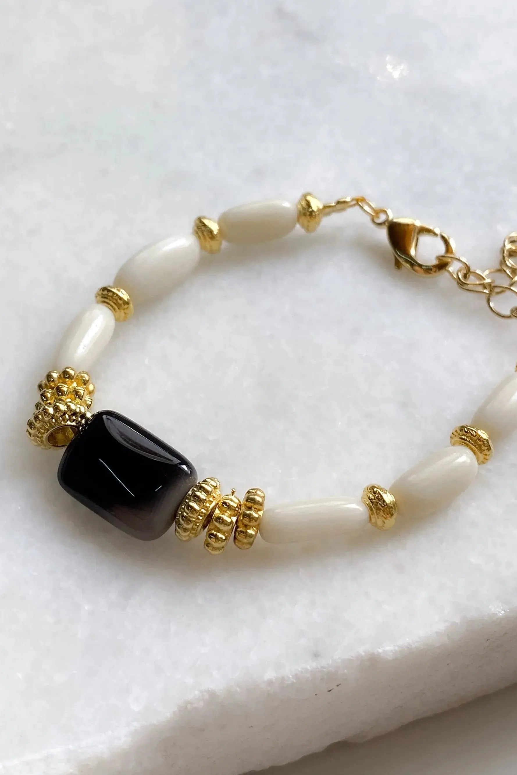 HANA: Onyx & Coral Bracelet
