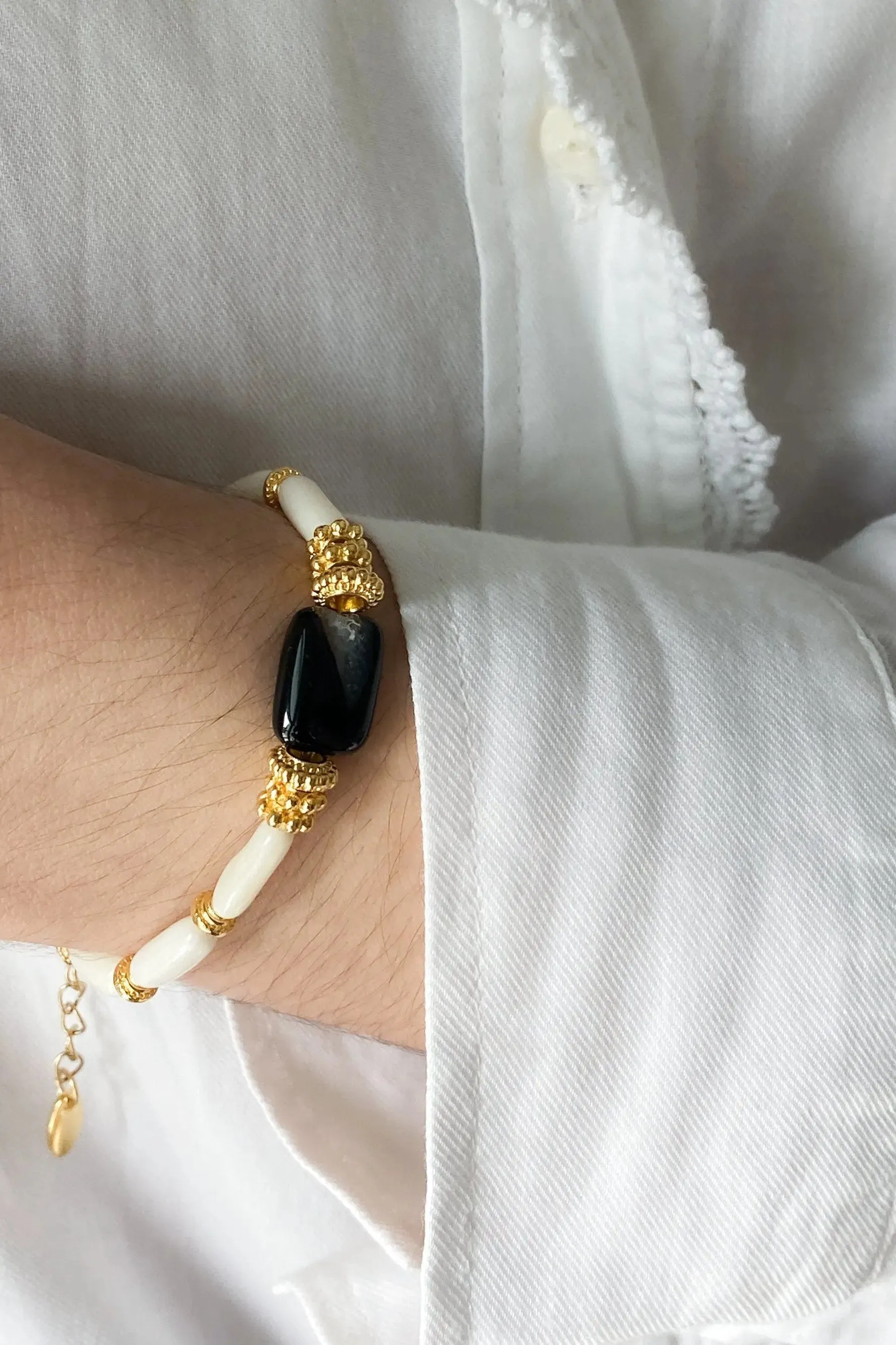 HANA: Onyx & Coral Bracelet
