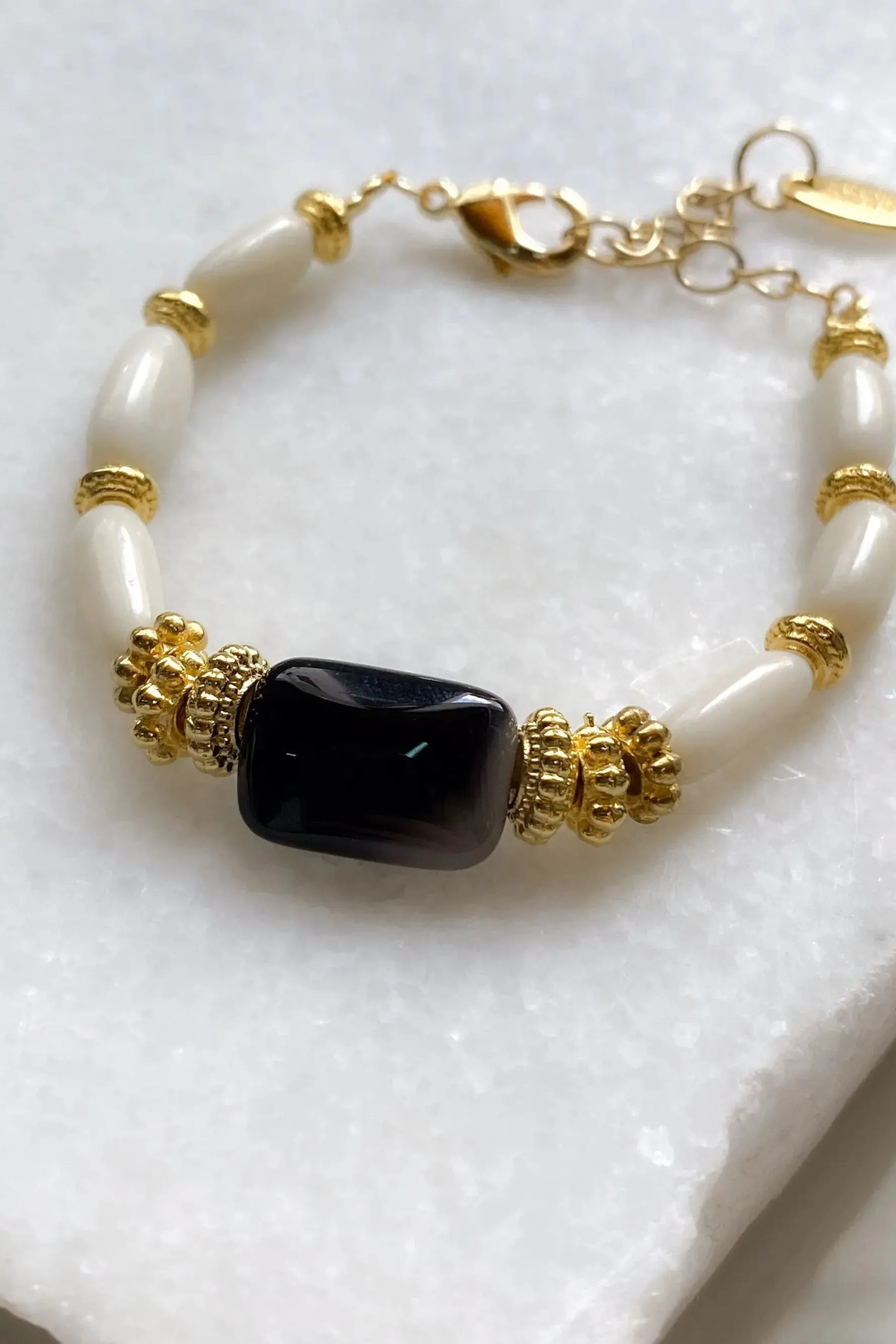 HANA: Onyx & Coral Bracelet
