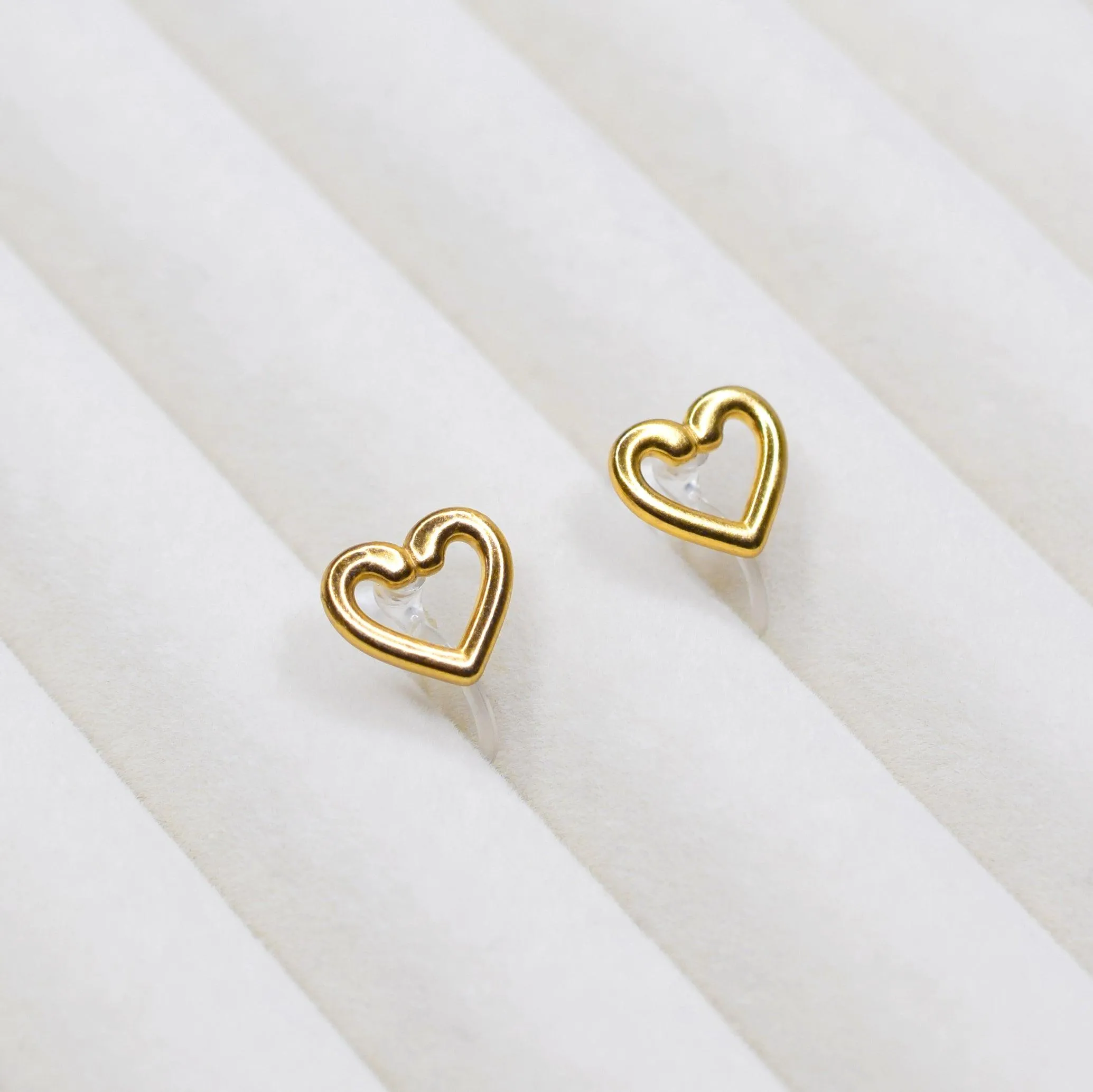 HEART STUD CLIP-ON EARRINGS IN GOLD