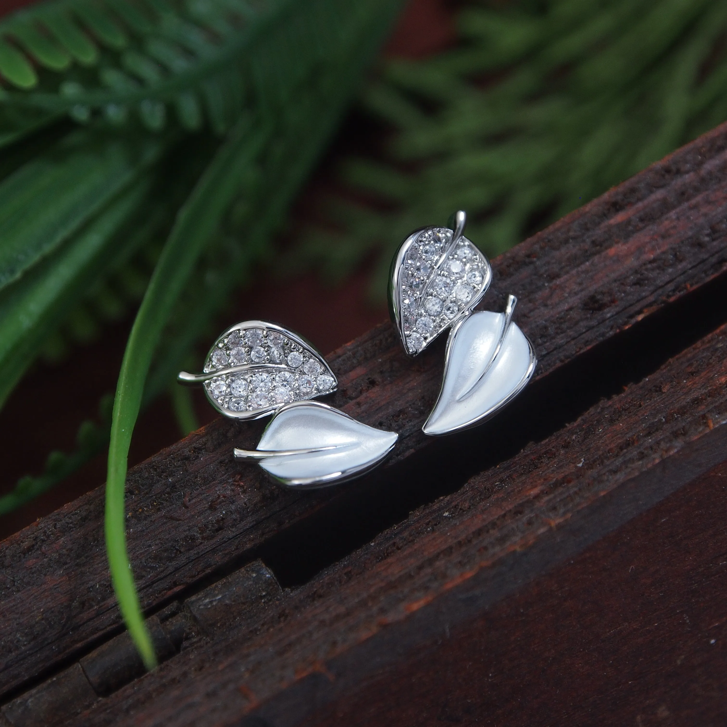 Korean Shining Diamond Floral Earring