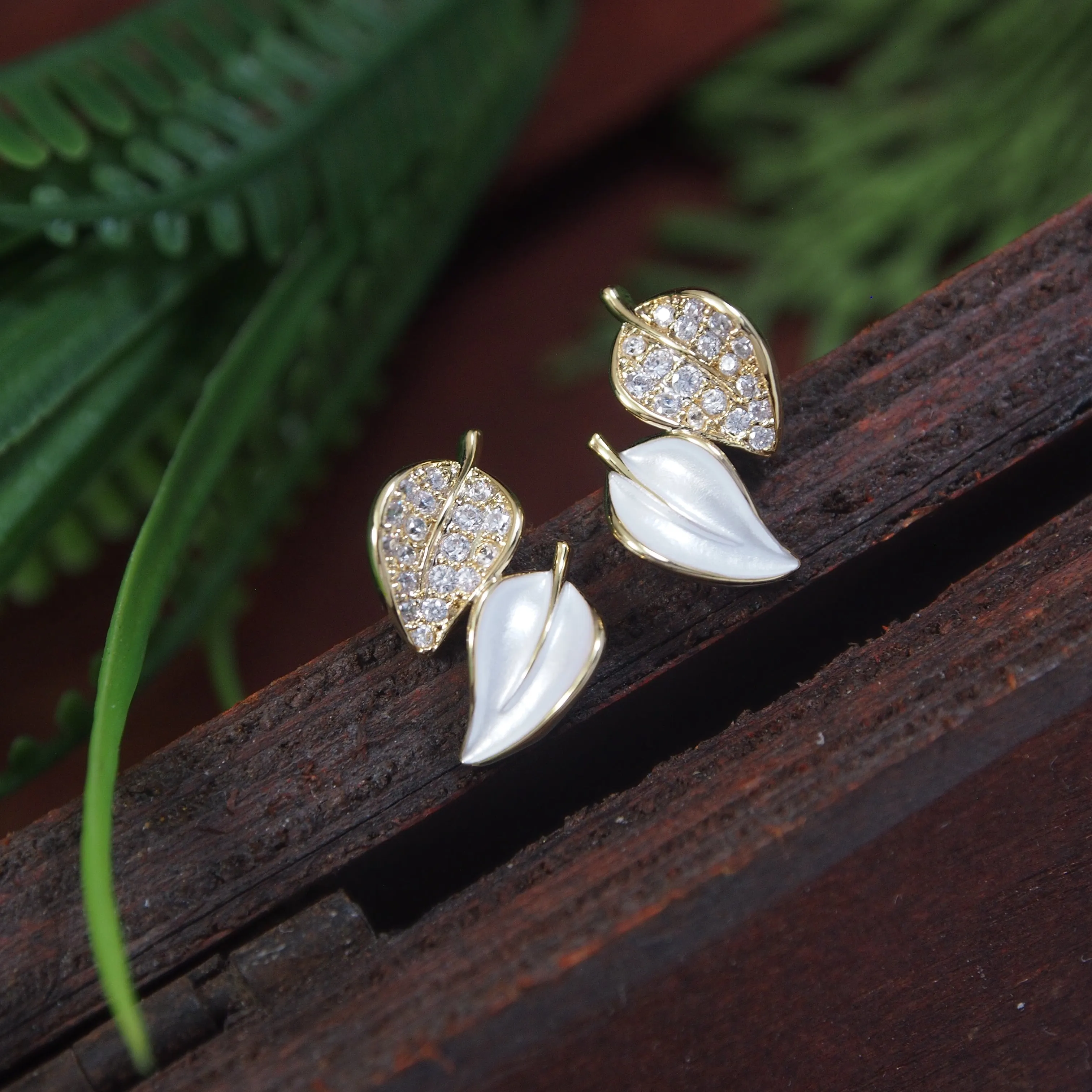 Korean Shining Diamond Floral Earring