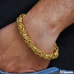 Latest Design Golden Color Stainless Steel Bracelet for Men - Style D583