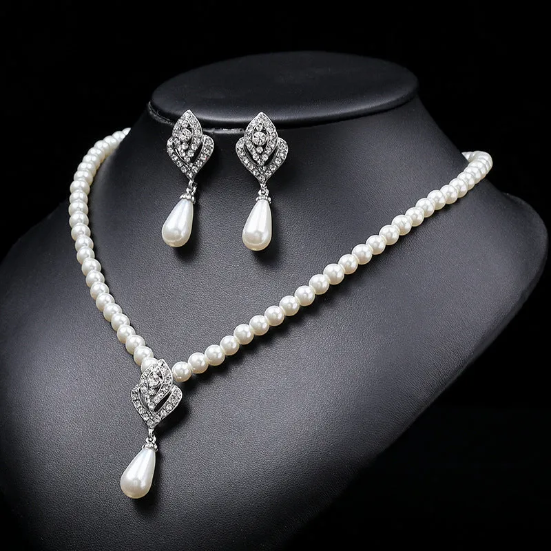 New pearl necklace set for women light luxury niche versatile sweater chain clavicle chain alloy