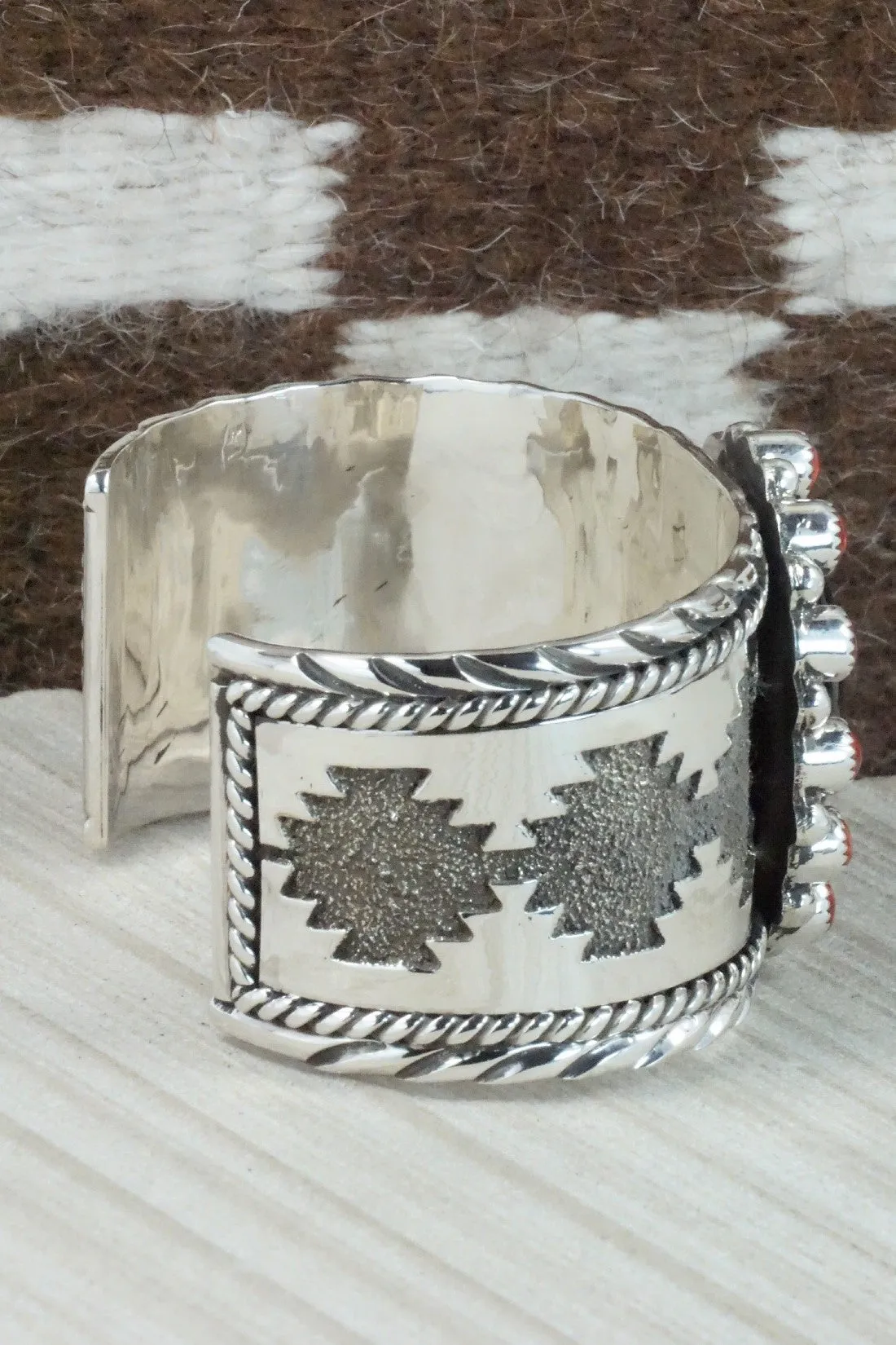 Onyx, Spiny Oyster & Sterling Silver Bracelet - Sandra Parkett