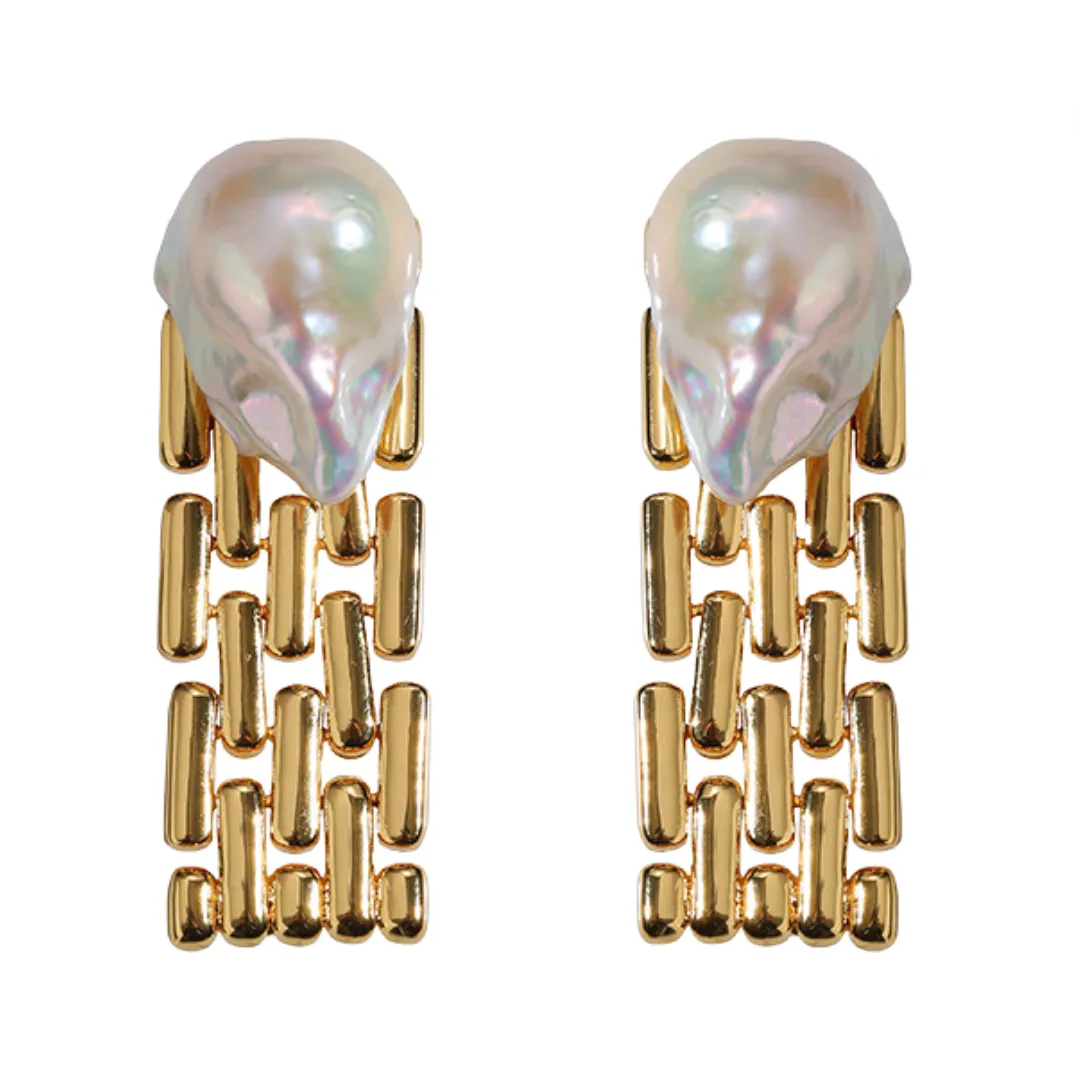 Pre Order: Retro Wide Chain Baroque Pearl Earrings