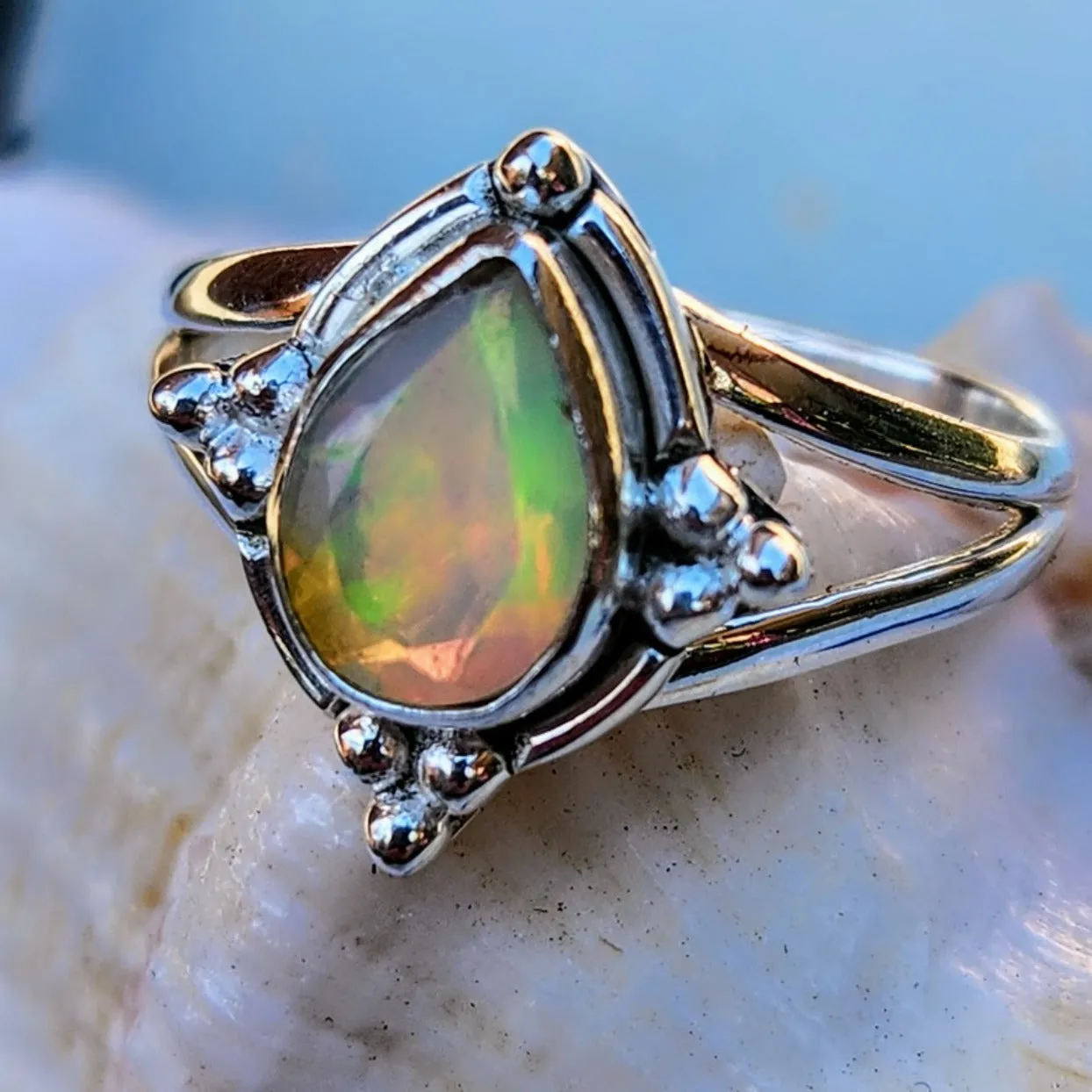 RAINBOW DREAMS - OPAL 925 STERLING SILVER RING
